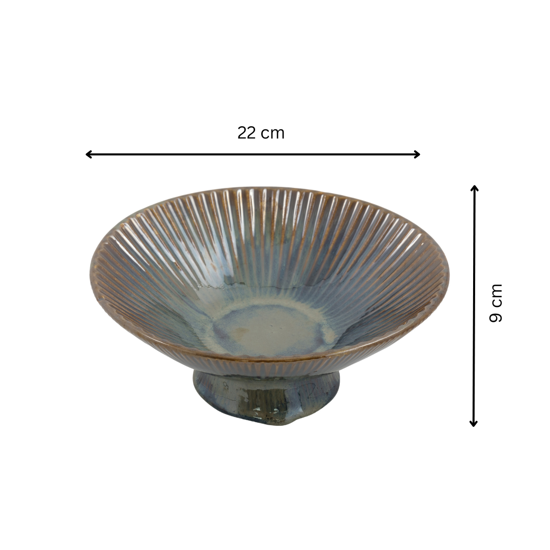 Ceramic bowl with dimensions on a white background