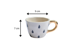 The cups are 9 cm wide and 7 cm tall